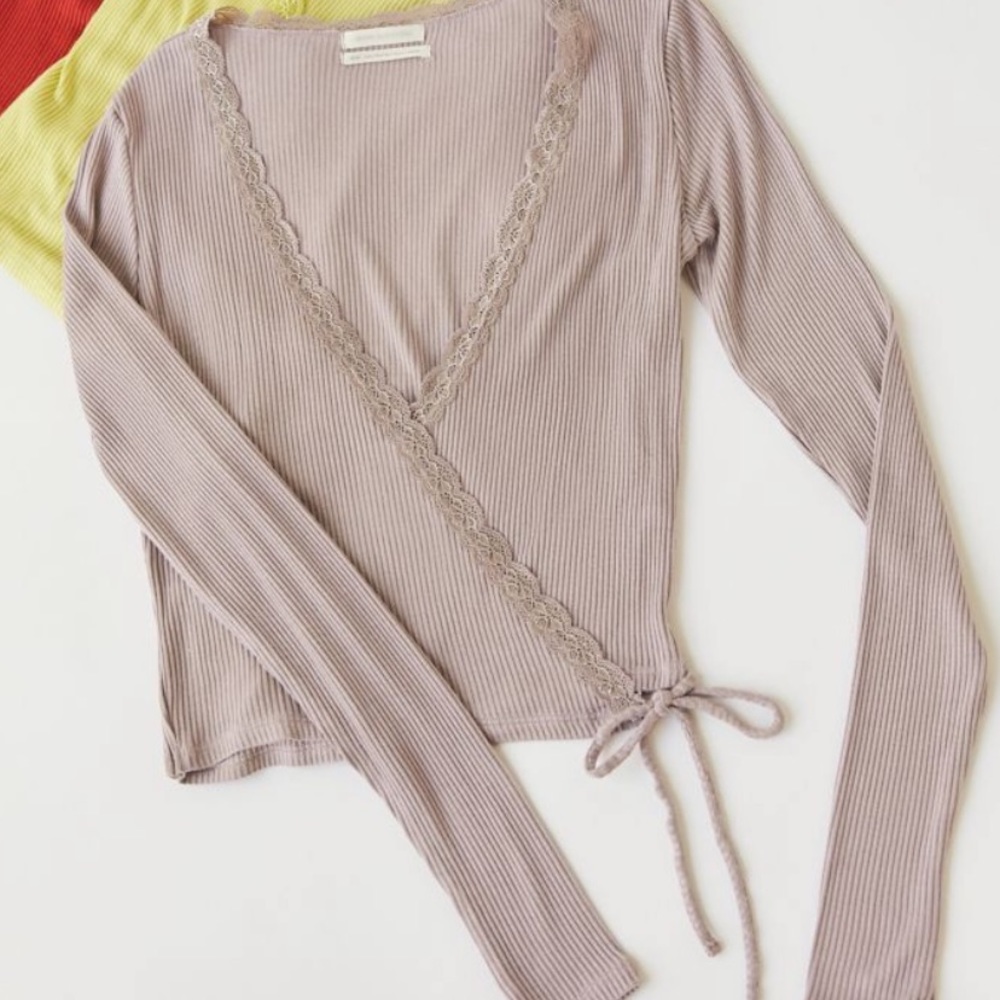 Lace self tying top